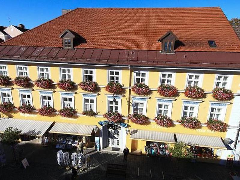 6AF1928874C0D9ACAE1E7D1EB3CE5942