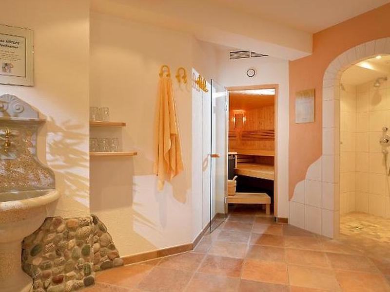 B60155EDA038A42BBA038335BE8552EA