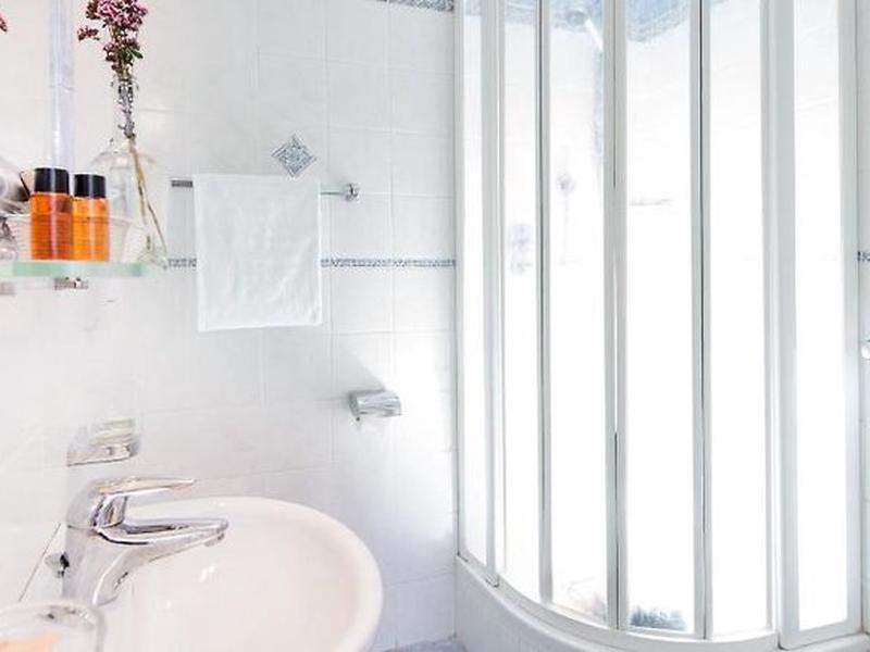 E93EF8587F6307BE72338B73528B15A3