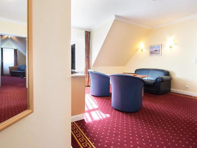 8F1C01DBCA9FE5E4B1BC8DC9FB441490