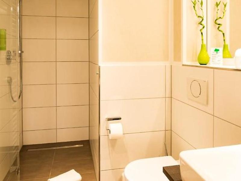 023E2991F8A243FC81E13E958E3CD5B5