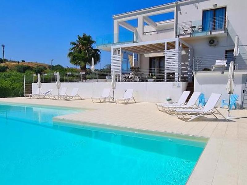 5B92E6F214B291A40885110CA4AD54B7