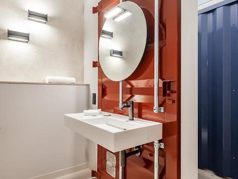 6133A2F2CC9E8641F7B326D730C9A2A8