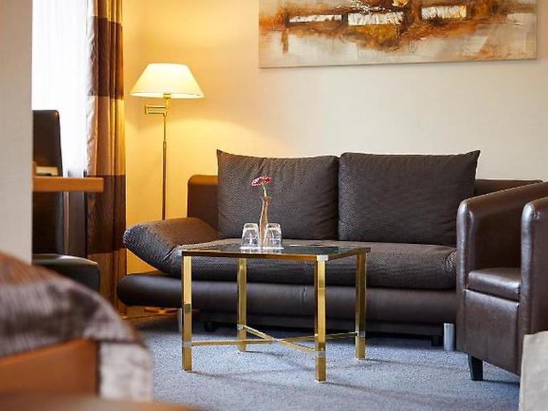 9B7899EC63E41F9599BBCC77FEB42B86