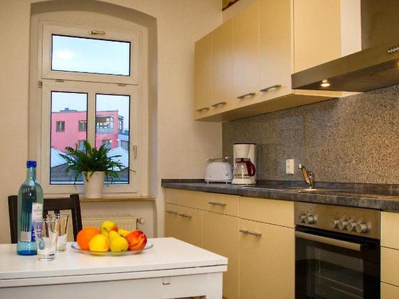 D9546843BCE5F0FD46E77A3FE9F4324C