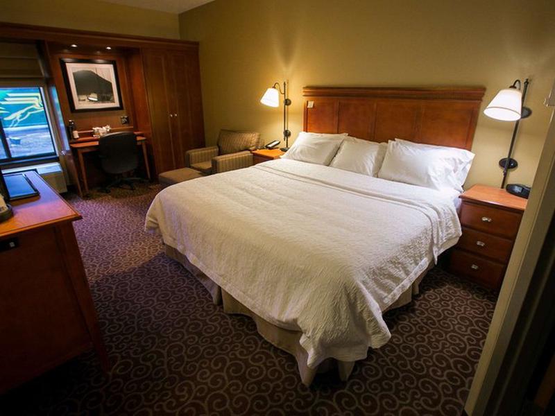 70162405DF963F276C17A057A579E577