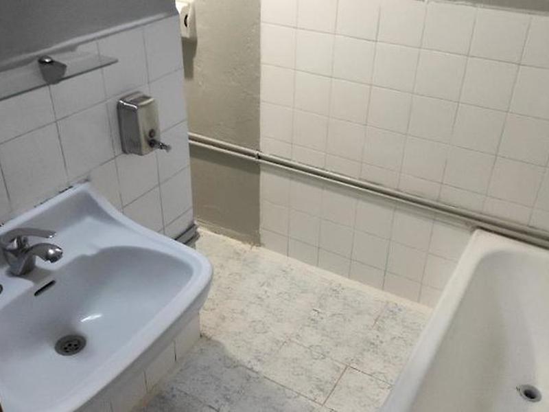 F30E046B0E6A67826AF20D2DE525D386