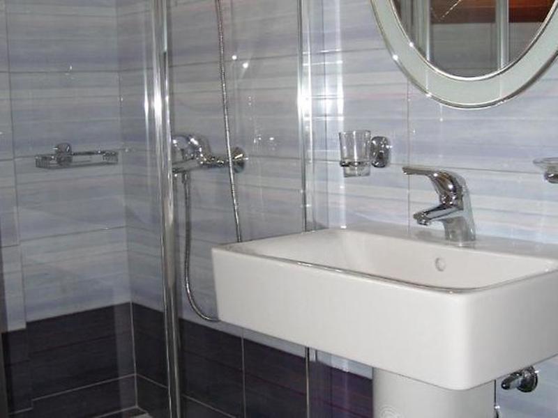 928EF22AA3CF4A0985BDE6BA7B1C146F