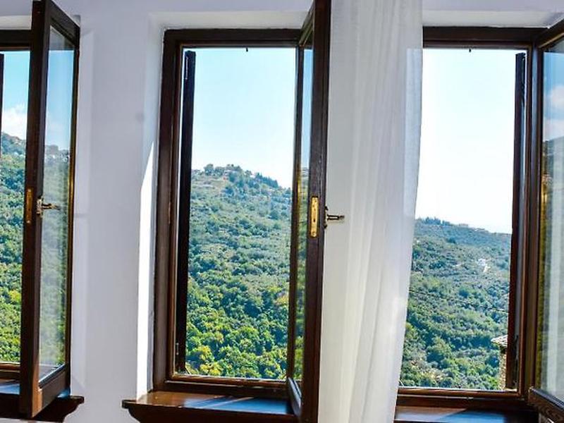 21086AF9A04D60A28E606A8AC8A3669D