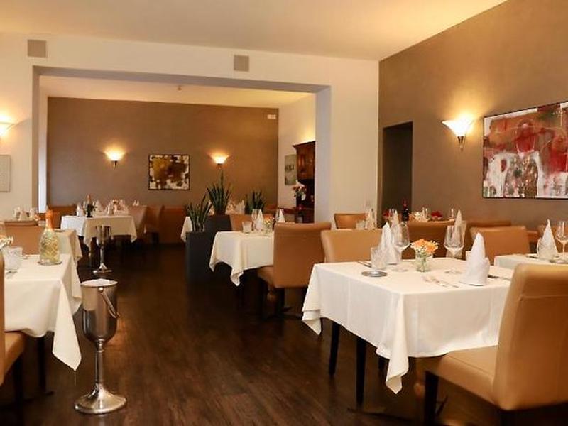 C64AF2F88323DCA8EAD1E0AAC904D144