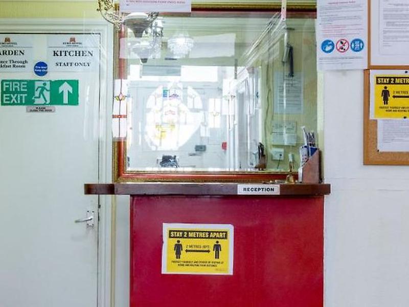 9B1E4AA6646B31BD924EA1A7EC40106E