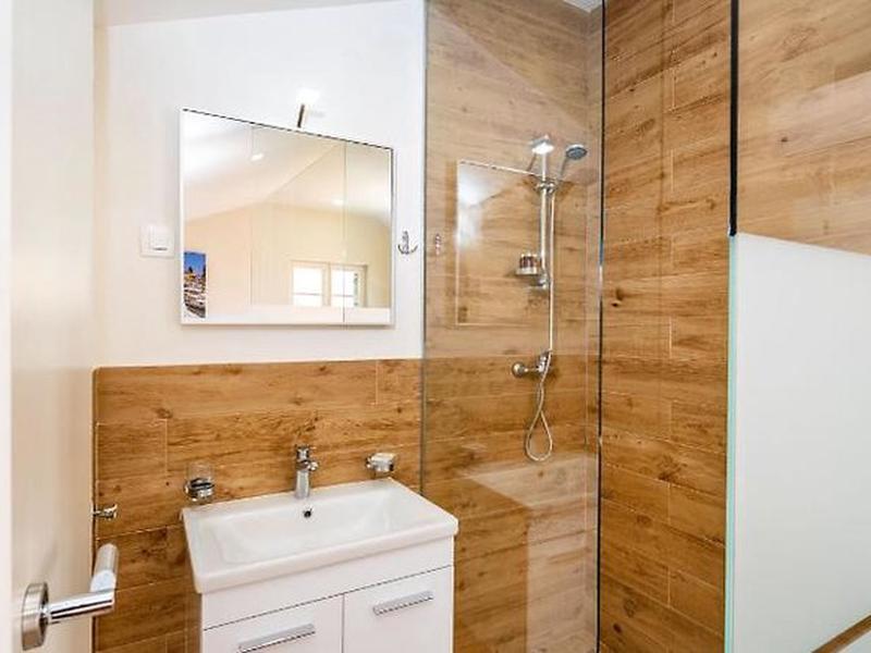 5CC1AF5D22137A9FDA54C5EB2E5184D1