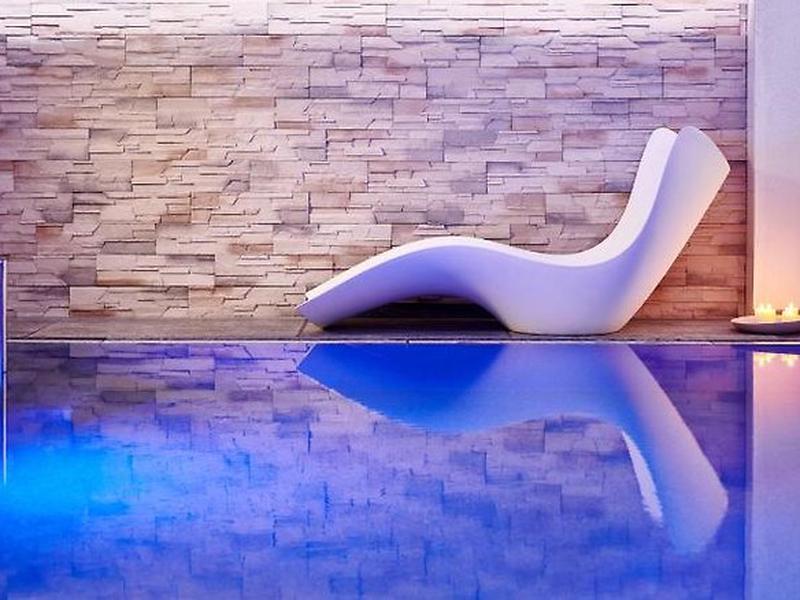 18E48FE74B8CC83C528121EEC50B0C1B