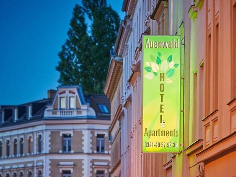 F0F46128A97909728B809A586F71AF53