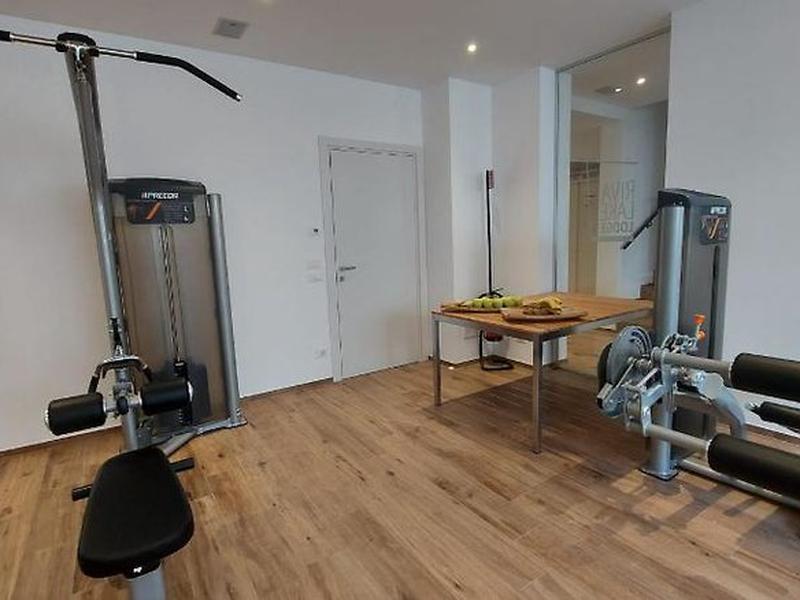 96A2A10555E69F7BCC89EEEC0D84C7FE