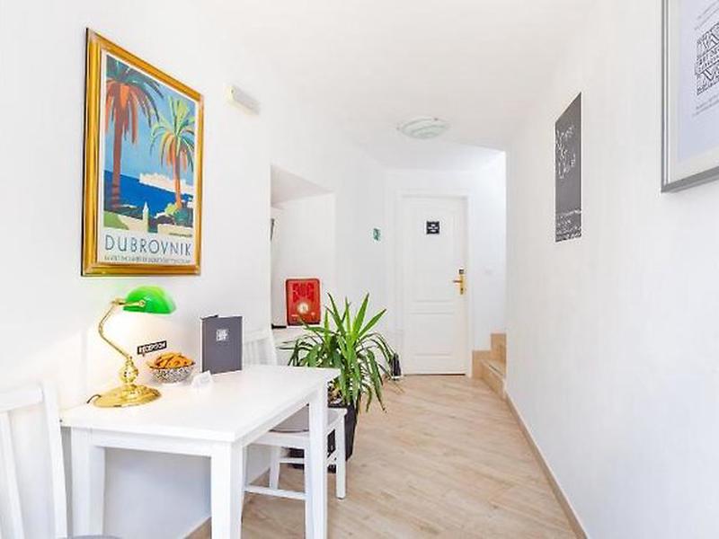 6D609D5B408E0D70437342D07B3DA96D