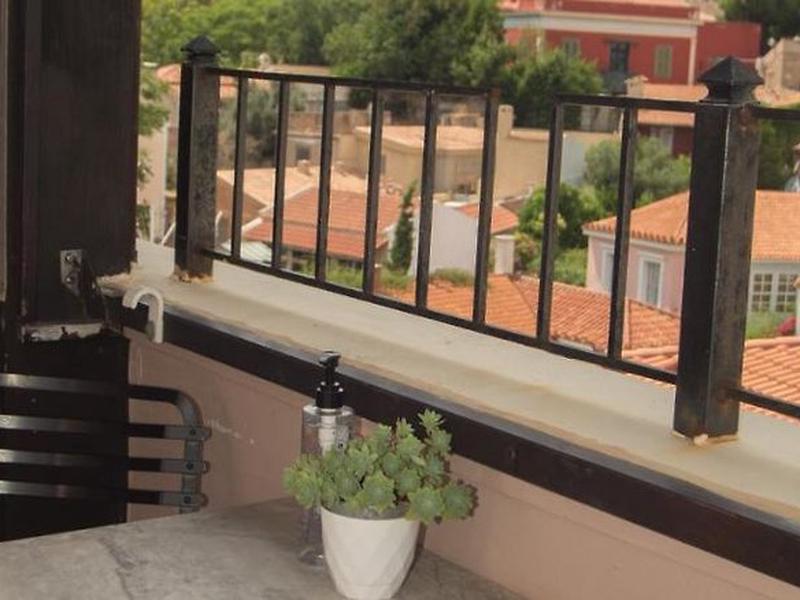 C2B9BB80E9B48DA73B327D2D67678049