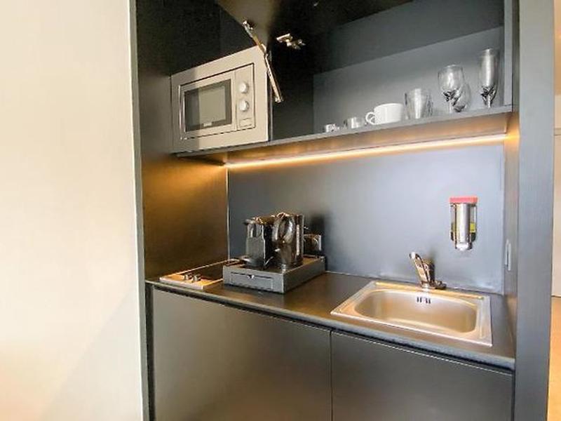 CCE32A65855E8EBB30C9413B10D40F87