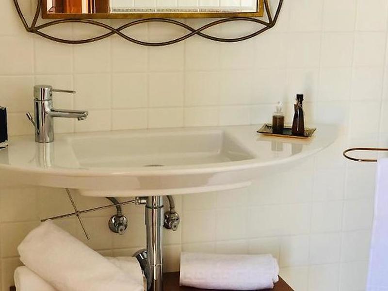 5B5C0938EAB45BA8089E3EC35FF45128