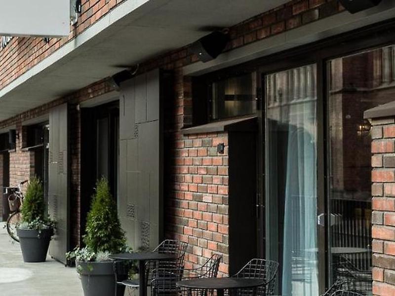 AA5A65D19EED4CF37AEC2718392E095C