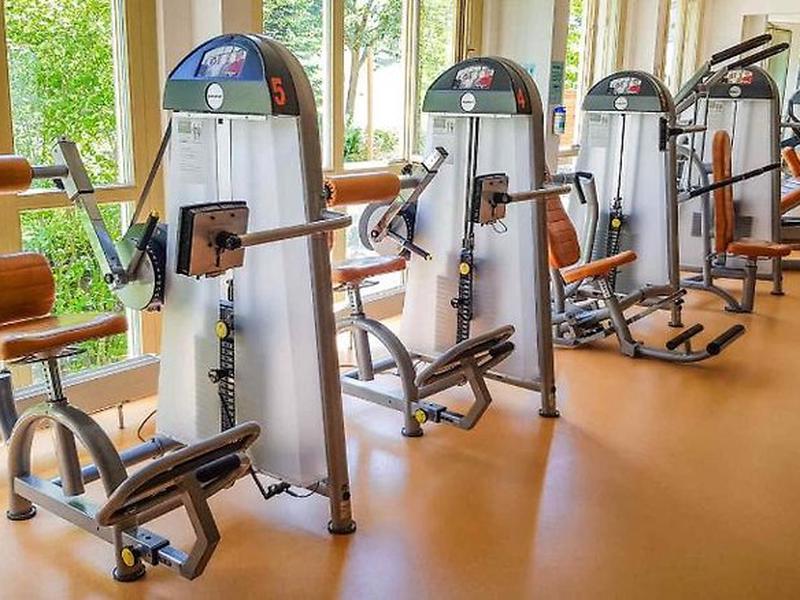 CE080F06CDD7C5F4761539684425A002