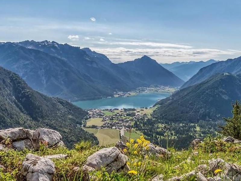 879440F3BC68B2C712A4F94B0176AAA3