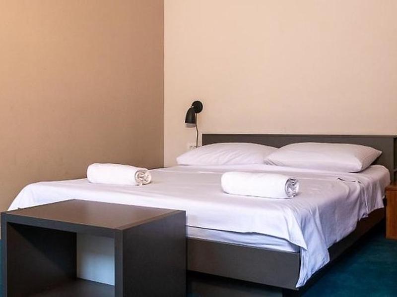 15E8727C7EF4ED06D06B082FBD6CA491