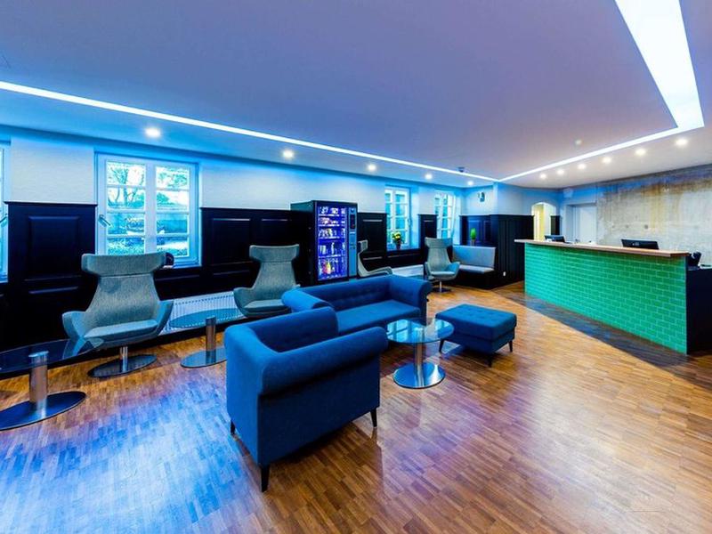 B1FF1F367783E63F8879E2FD7C15454D