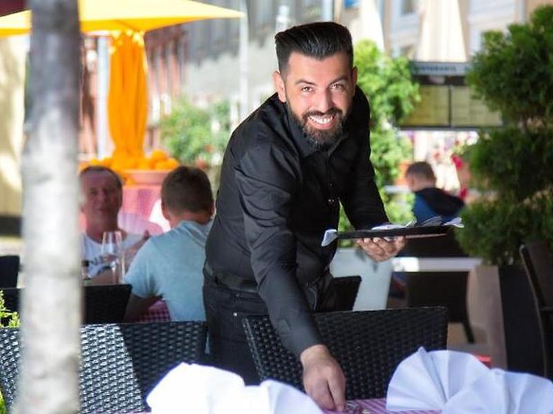 50B492210477EF131E0B6FD1D943E4E8