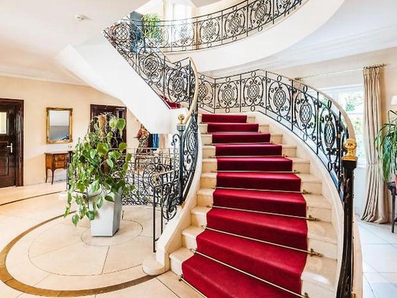 77E491298054B315D5A02F2C1ECD0E19