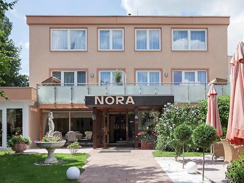 B7ABA656CBF74A0584FA09FCD1C64640