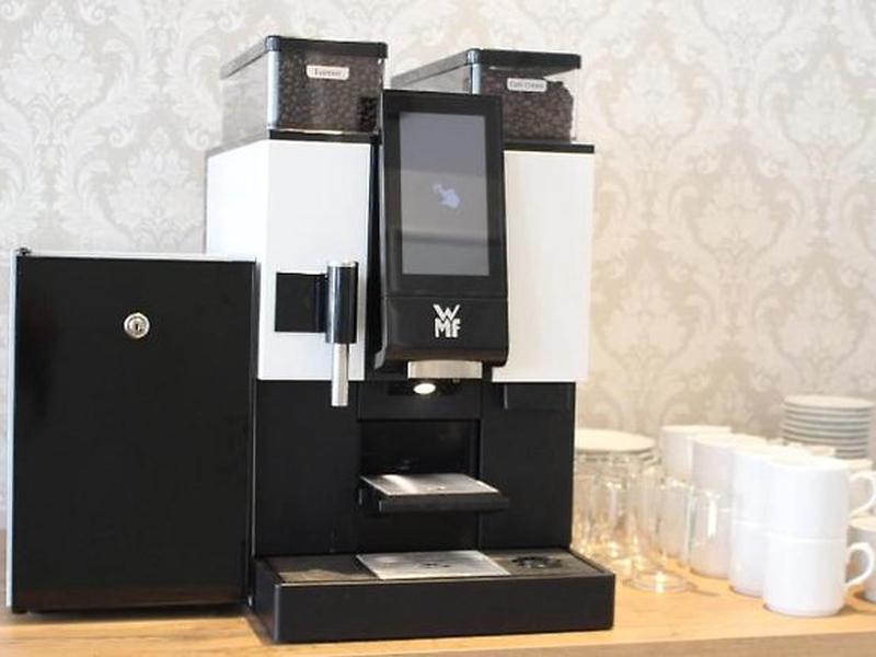 324DACC75017D62FDCBB5B43E9ABED39