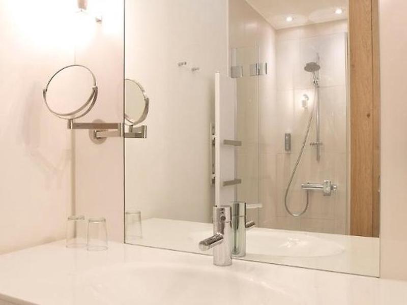 3ABF59228B88F4A40E3F39107AD3176D