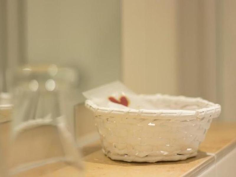 5AD943E47A70449D0BDB6039E622AB19