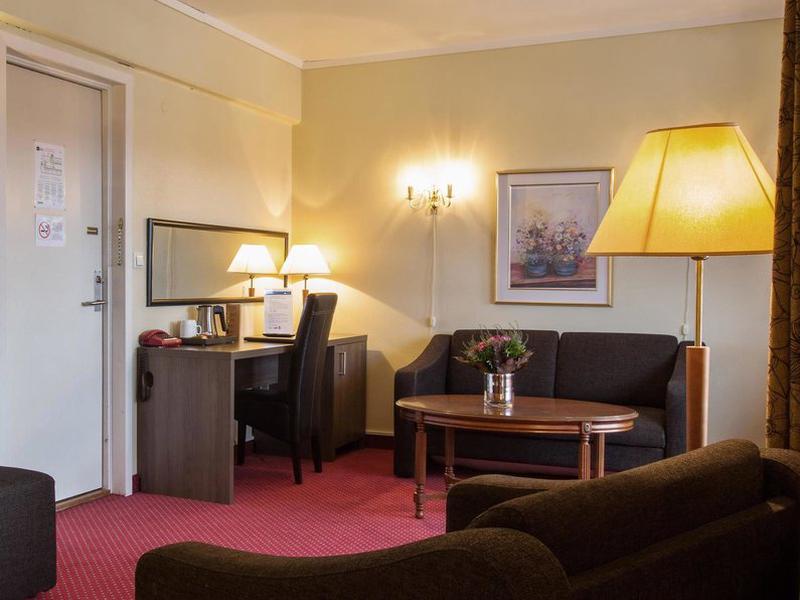 DF69B91025584AACF149218FC30DF7D4