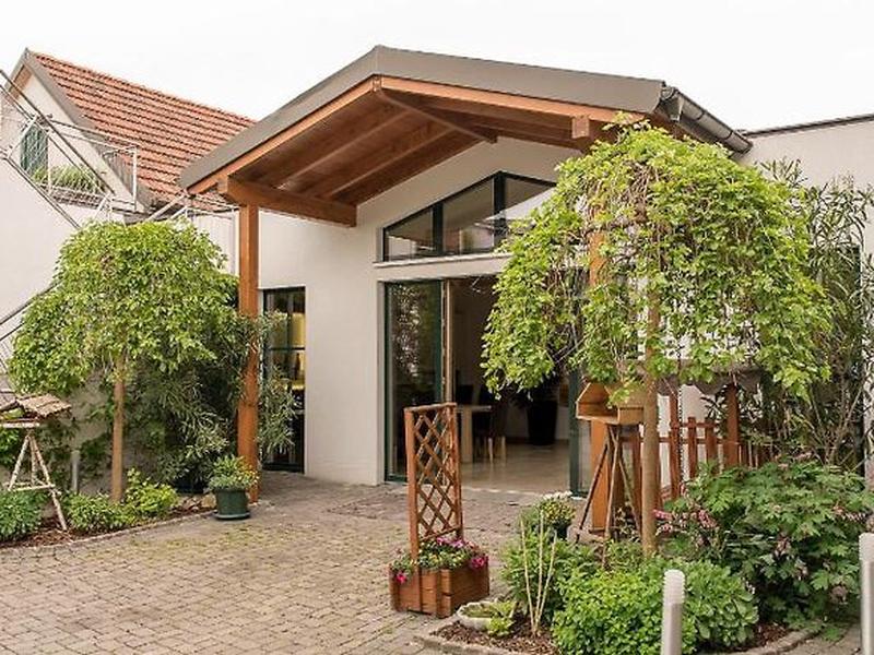 ABE0A8D365133E71A72E38A05B66561A