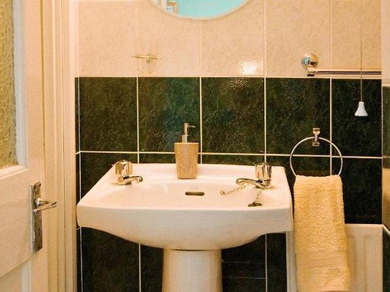 FCEAB952F0028EA0B9724097CE3BF31E