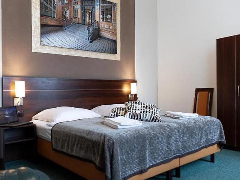 8AEAF94B0EE9920A7ADF58653064F7F7