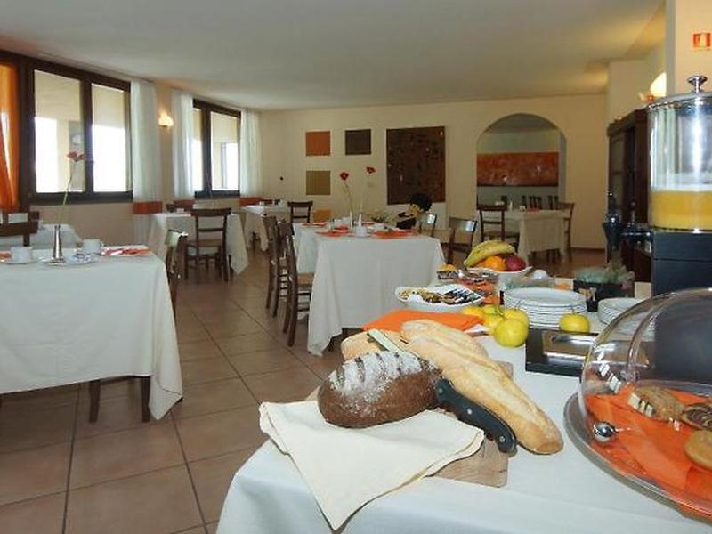 B476AF9D3B878945E5629577BC0C5987