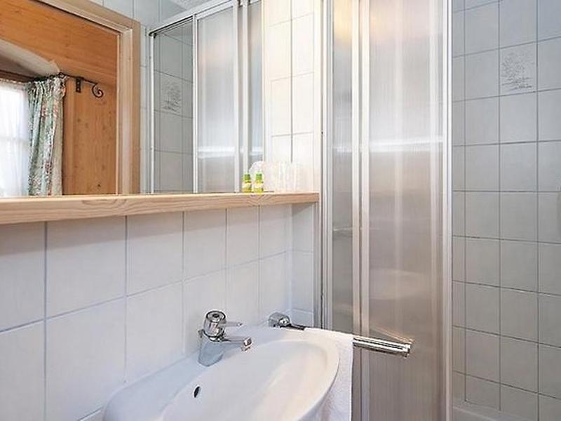 D4459AE18E4C5757290E3DC002AF3BE4