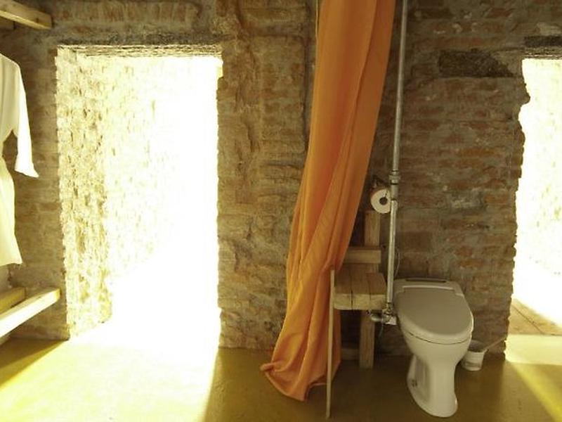 8AFAEF255378D469F2DF16F5BBE40CF1