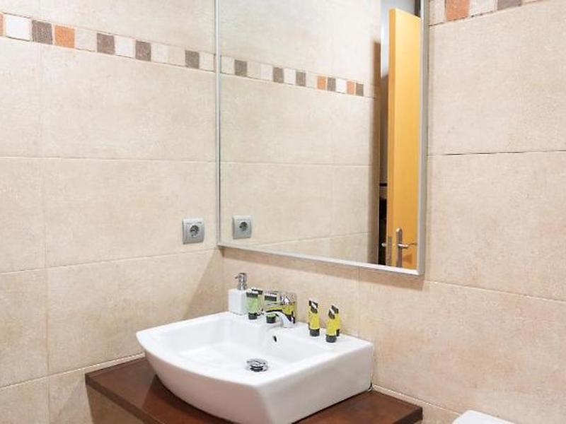 F0F1ED0DDB8D90E2B546137E1CB4E15B