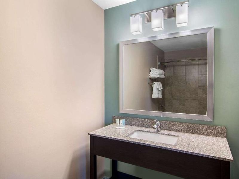 FEE1B1AF7A9773F57231D7352AC0C6F4