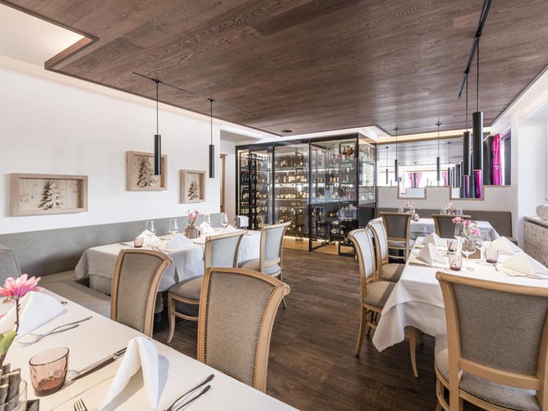 70A082A9604834AD31E2944E3757CBE4