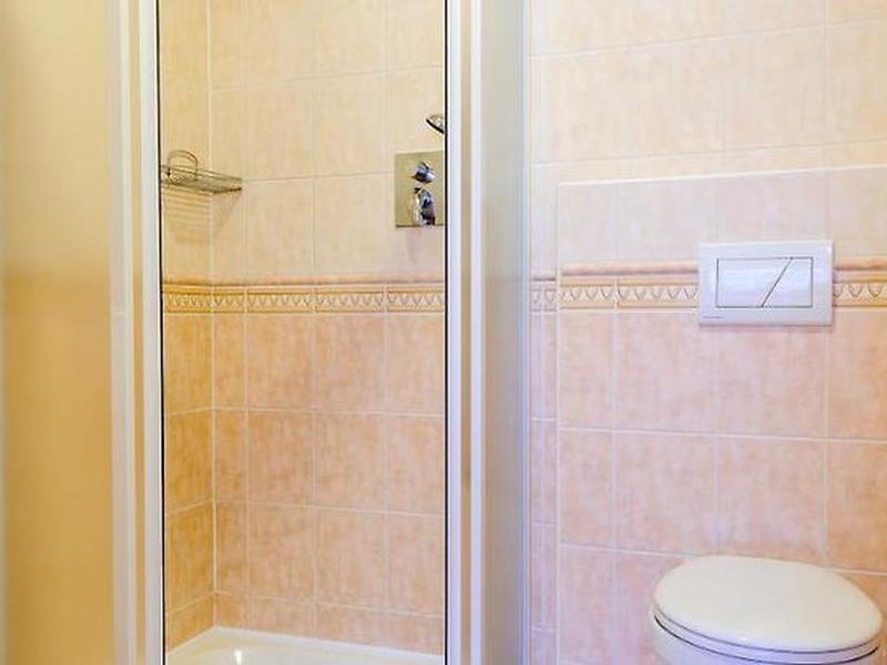 DFD702D63610E03A6DC0AE25CEAFB23D