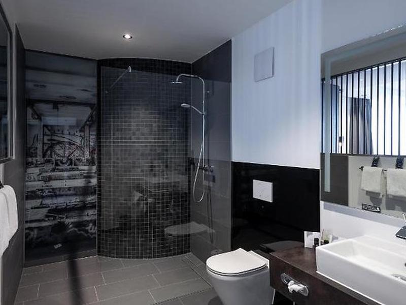 06862138D4362E2B6C8877E90F02AA56