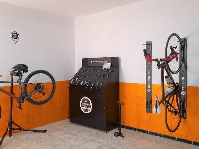 3CA83D12BE8064FEC0753001005A2C57