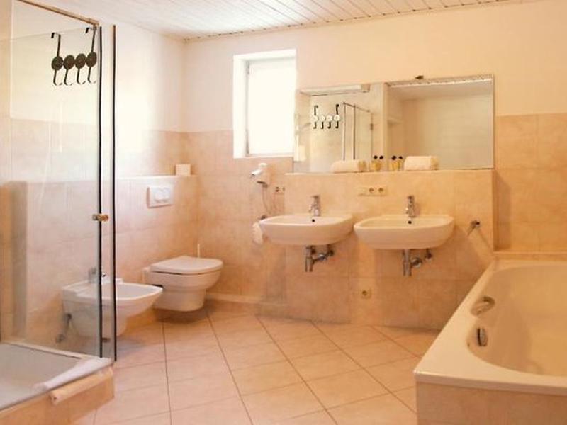 DA413984D6FAA63F78FDBD5A002BA499