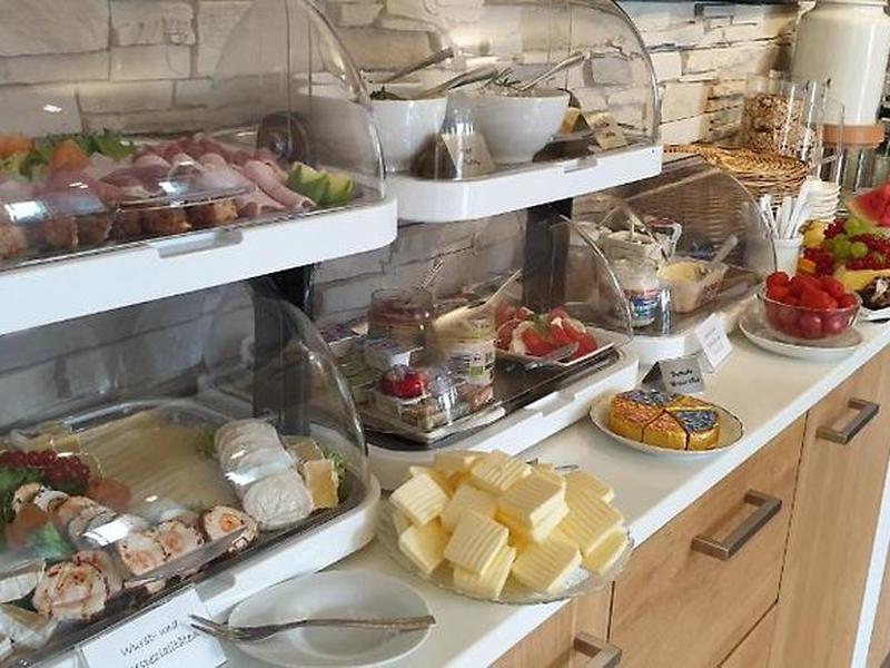 9CB11D9A14F590CE8EDC43B9AC5590C3