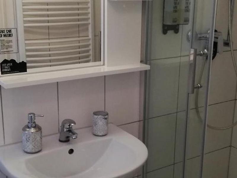 2B5F837F9FE2474069FA396027BB3367